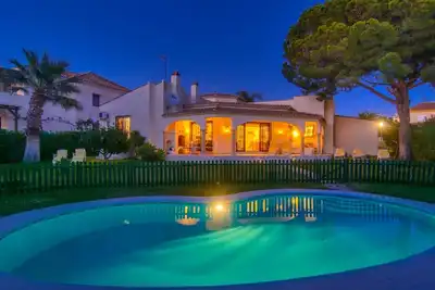Image de Las Chapas Playa beachfront house with private garden, pool