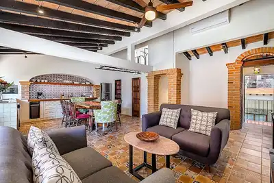 Image de 2 pâtés de maisons de la plage 2 chambres à coucher 3 bain Townhome Emplacement fantastique