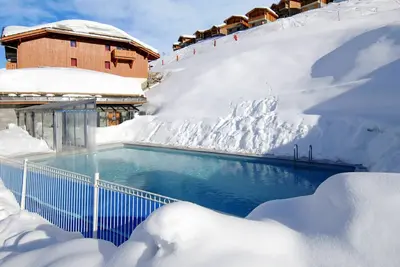 Image de Joli appartement pour 6 personnes avec piscine, Wifi, Tv, terrasse, animaux admis et parking