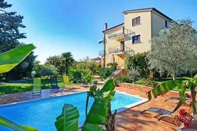 Image de Confortable appartement pour 4 personnes avec piscine, climatisation, Wifi, Tv, balcon et parking
