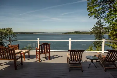 Panoramic Water Views/Pet Friendly