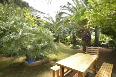 Confortable appartement pour 5 personnes avec climatisation, Wifi, balcon et parking