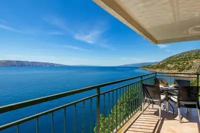Image de Agréable appartement avec piscine, climatisation, Wifi, Tv, terrasse, animaux admis et parking