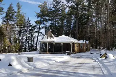 Image de Magnifique Chalet En Bord De Mer Quatre Saisons