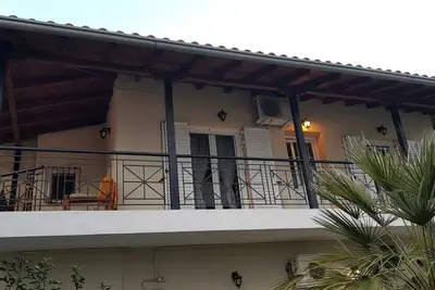 Image de Bel appartement sous les rochers