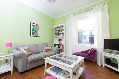 Image de Appartement Causewayside lumineux et moderne