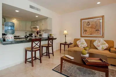 Image de Belle villa sur la marina et à côté des dauphins!