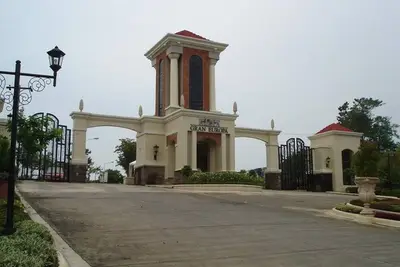 Hou la la! Location Maison de Prestige Uptown Cagayan De Oro City Philippines