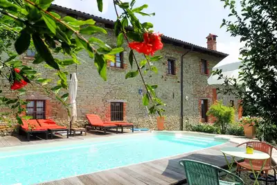 Image de Joli appartement pour 4 personnes avec piscine, terrasse et parking