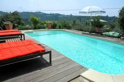 Image de Joli appartement pour 6 personnes avec piscine, Tv, terrasse et parking