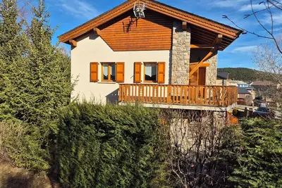 Montagne  Bolquère\/ Pyrénnées 2000. Appartement Rdc  Chalet orienté Sud Ouest