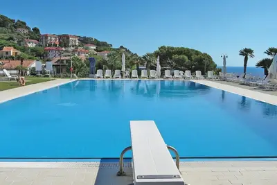 Image de Agréable appartement pour 6 personnes avec Wifi, piscine, Tv et terrasse