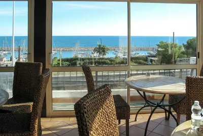 Image de Confortable appartement dans une maison de vacances avec climatisation, Wifi, Tv, terrasse, parking