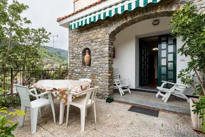 Image de Agréable appartement pour 5 personnes avec Wifi, piscine, Tv, terrasse, animaux admis et parking