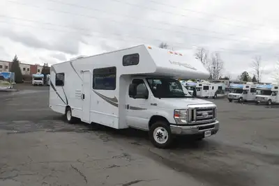 Image de Camping-car 2015 - 30 pieds - 6\/7 personnes