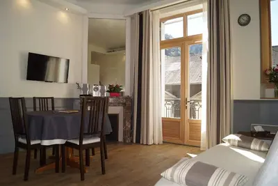 Image de Appt de Standing, 40m², 5 places, face aux thermes, Wifi