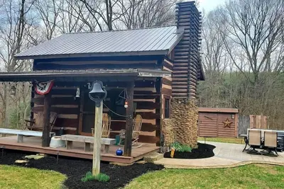Image de Renovated 1800s Pioneer Cottage