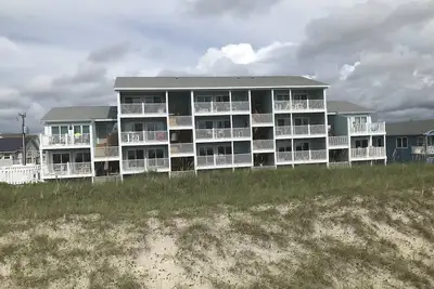 Image de Coral Surf A-2 - 2 chambres, 2 salles de bain complètes Oceanfront Top Floor End Unit