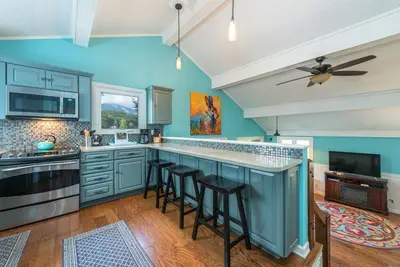 Image de Lakeshire on Lake Lure I 3 Br Lake Front Home I Animaux acceptés