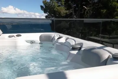 Image de Luxus Penthouse, Jacuzzi, Sauna, Piscine, Gym, vue mer - Villa en bord de mer, Vodice