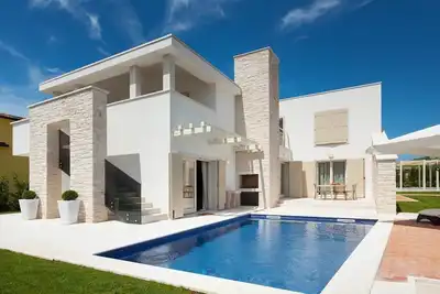 Image de Maison pour 6 personnes avec 198m² à Vabriga (127128)