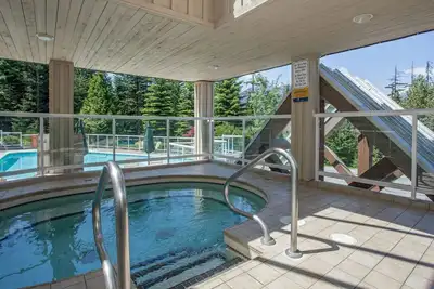 Image de Mountainside 2Br / 2Ba - Bain à remous / piscine / parking gratuit