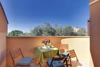 Image de À seulement 100 mètres de la plage et de la vue sur la mer
