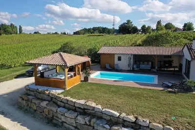 Image de Gite Aux Escapades de Monbazillac Piscine Sauna et Spa Vélos électriques