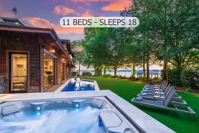 Image de Luxueuse maison à couper le souffle avec une vue imprenable sur le front de mer