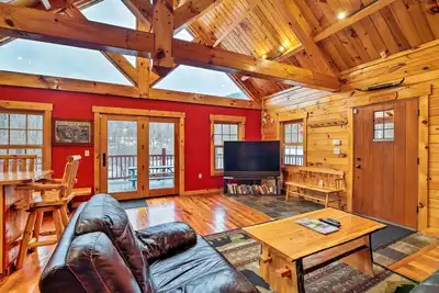 Image de Nouveau! Ski Lodge / Retraite de montagne 4 saisons