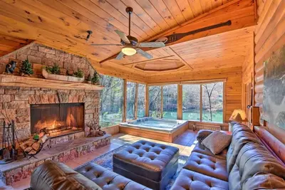 Image de Nouveau! Lakefront Haven w / Deck & Views, 6Mi to Town!