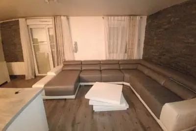 Image de Grand Appartement de 3 pieces pour une famille ou entre Amis tres agreable. . . .