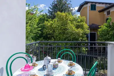 Confortable appartement pour 5 personnes avec Wifi, Tv, balcon, animaux admis et parking