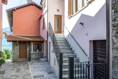 Agréable appartement pour 8 personnes avec Wifi, Tv, terrasse et animaux admis