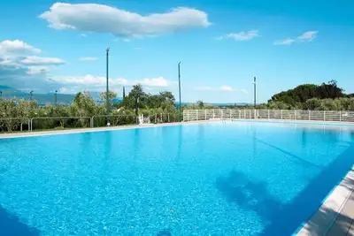 Image de Agréable appartement avec Wifi, climatisation, piscine, Tv, terrasse, animaux admis et parking