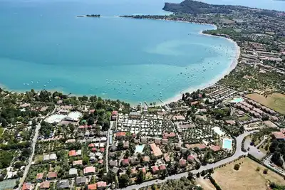 Image de Bel appartement avec piscine, Wifi, climatisation, Tv, terrasse, animaux admis et parking