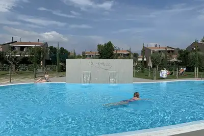 Image de Agréable appartement avec Wifi, climatisation, piscine, Tv, terrasse, animaux admis et parking