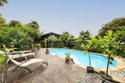 Image de Bel appartement avec piscine, Wifi, climatisation, Tv, patio, animaux admis et parking