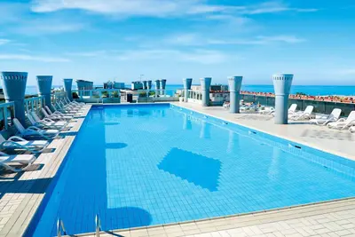 Image de Agréable appartement pour 4 personnes avec piscine, climatisation, Wifi, Tv et terrasse