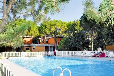 Image de Bel appartement pour 4 personnes avec piscine, climatisation, Tv, terrasse, animaux admis et parking