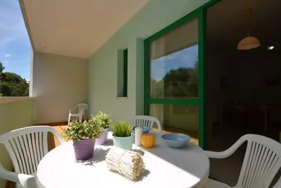 Image de Agréable appartement avec piscine, climatisation, Tv, balcon, animaux admis et parking
