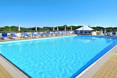 Image de Confortable appartement pour 6 personnes avec climatisation, piscine, Tv et terrasse