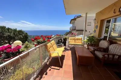 Casa Rosa, Lloret de Mar, vue mer, piscine