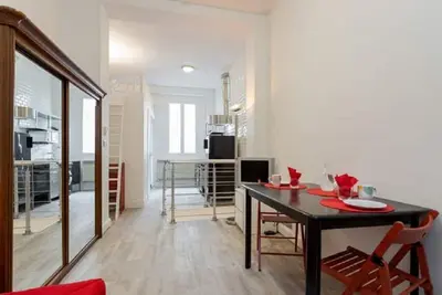 Image de Tour Eiffel - Duplex & cour privée - Centre de Paris