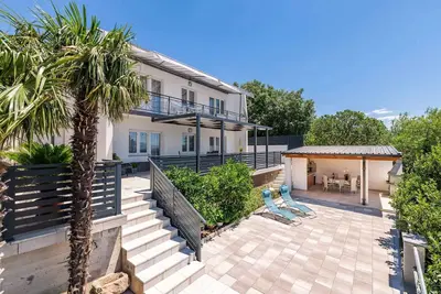 Image de Appartement de vacances avec wifi et climatisation