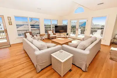 225, Glory Be / Oceanside, 6 chambres, 5. 2 salles de bain