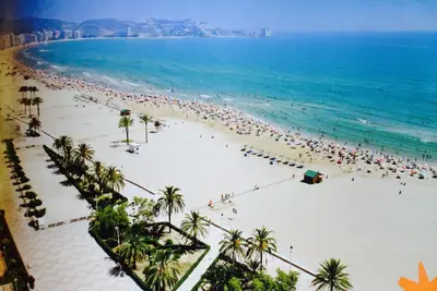 Image de Mer Méditerranée et Culture. L'Espagne Front Beach Appartement
