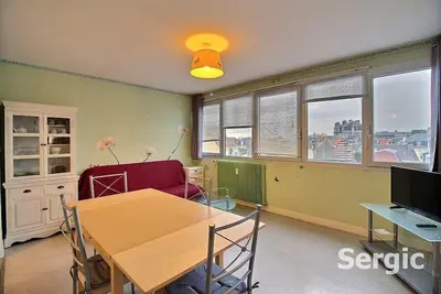 Image de Carnot10 : Appartement 2 chambres en centre ville au 3ème étage sans ascenseur