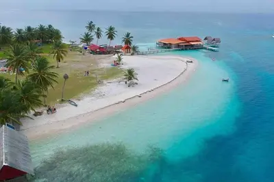 Image de Cabines sur pilotis nouvellement construites aux îles San Blas