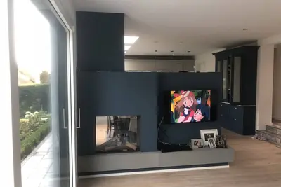 Image de Maison moderne et centrale de 4 chambres, 3 salles de bain avec barbecue et grand jardin